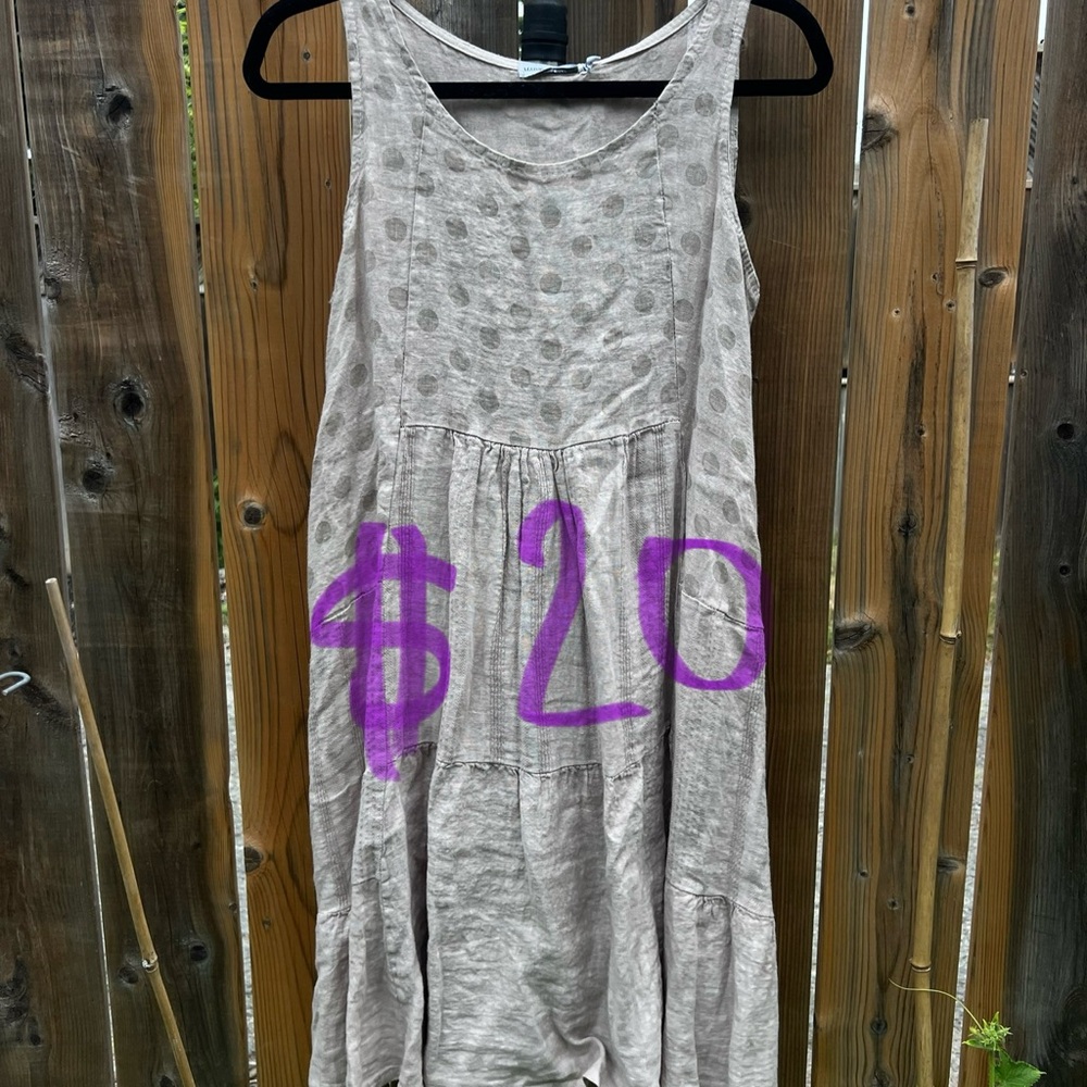 New with tags women’s linen sundress